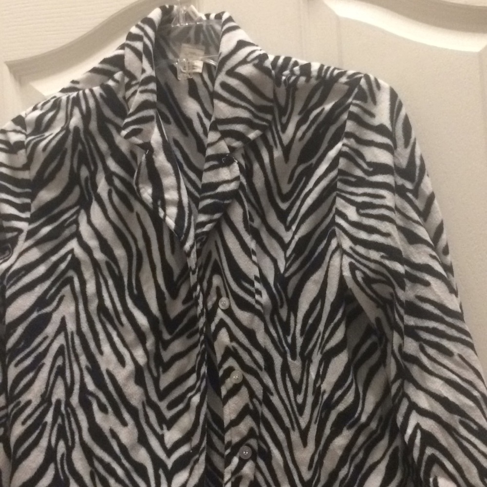 FINAL MARKDOWN Ladies fleece pajamas medium 8/10